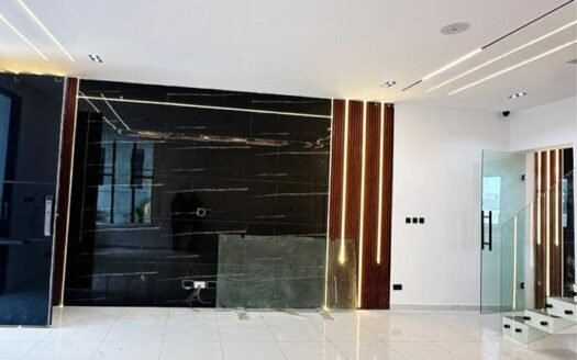 4-Bedroom Semi-Detached Duplex in Orchid for Sale