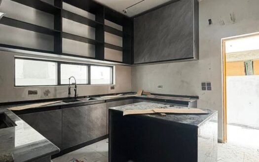 5-Bedroom Fully Detached Duplex in Lekki Phase 1 for Sale